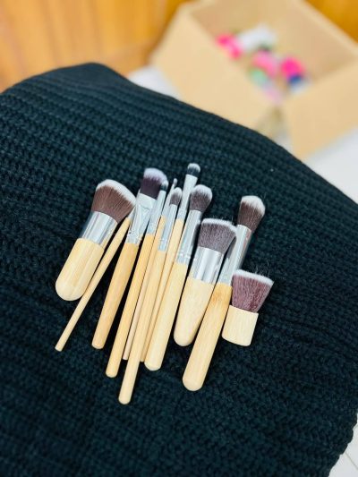 Bamboo Makeup Brush set - Image 2