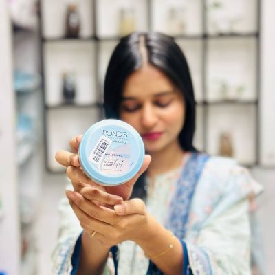 PONDS Super Light Gel Hydra miracle Moisturiser ( 100 ML )