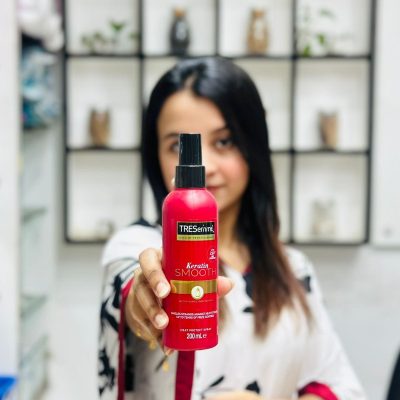 TRESemmé Keratin Smooth Heat Protection Shine Spray