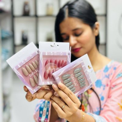 DODO LADY fake NAILS