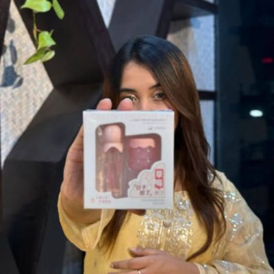 LEE INTO Light Perception Moist Lip Protector Box