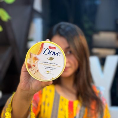 Dove Exfoliating Body Polish (Almond & Mango butter)
