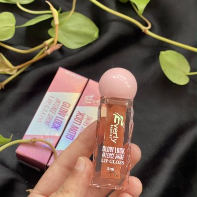 Everly Beauties Glow Lock Lipgloss (dreamy shade)